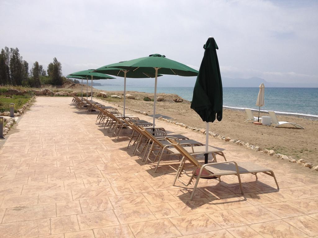 Villa Saraliana Sandy Beach Villas - Heated Pool - Jacuzzi - Private Beach Area Polis Room photo
